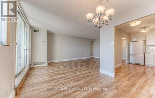 1002 - 375 King Street N, Waterloo, ON - Indoor Photo Showing Kitchen