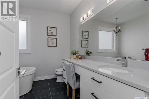 503 Ells Crescent, Saskatoon, SK - Indoor Photo Showing Bathroom