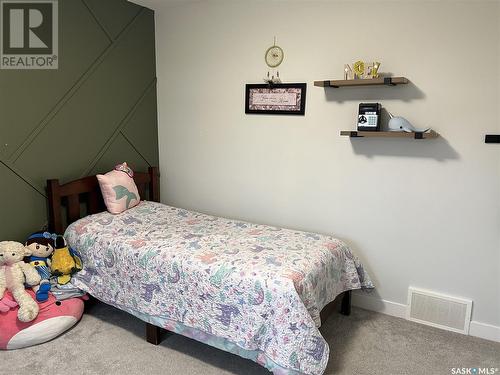 503 Ells Crescent, Saskatoon, SK - Indoor Photo Showing Bedroom