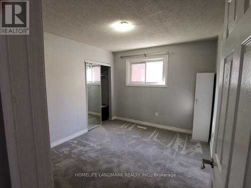 15 Saintsbury Square, Toronto, ON - Indoor Photo Showing Other Room