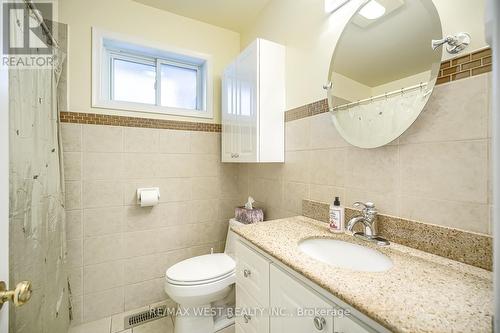 330 Rathburn Road, Toronto, ON - Indoor Photo Showing Bathroom