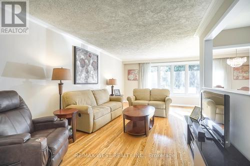 330 Rathburn Road, Toronto, ON - Indoor Photo Showing Living Room