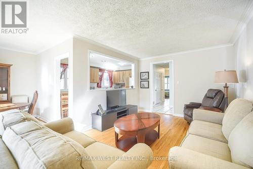 330 Rathburn Road, Toronto, ON - Indoor Photo Showing Living Room