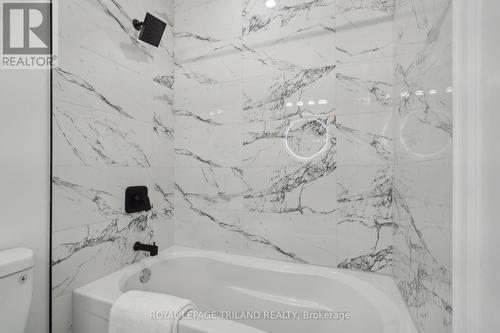 57 Sunray Avenue, London, ON - Indoor Photo Showing Bathroom