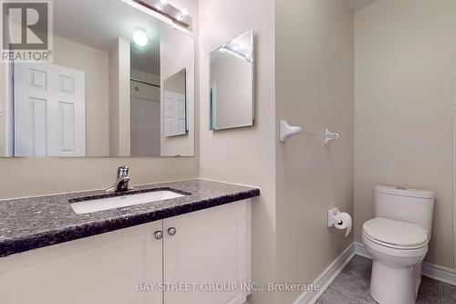 25 Maple Ridge Crescent, Markham, ON - Indoor Photo Showing Bathroom