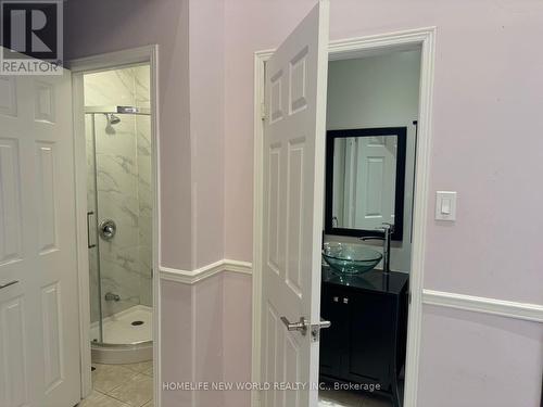 302 Bernard Avenue, Richmond Hill, ON - Indoor Photo Showing Bathroom