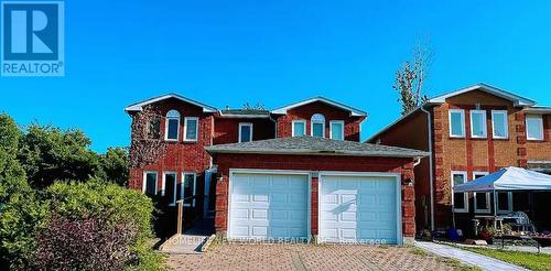 302 Bernard Avenue, Richmond Hill, ON - Outdoor With Facade