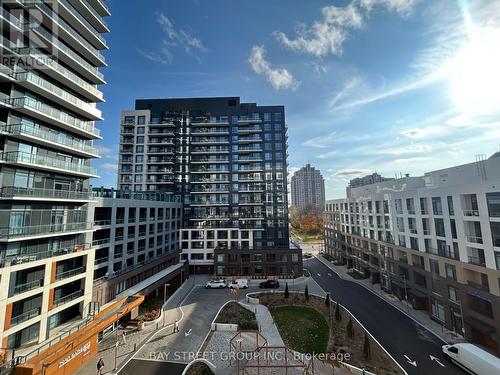 606 - 8 Beverley Glen Boulevard, Vaughan, ON - Outdoor With Facade