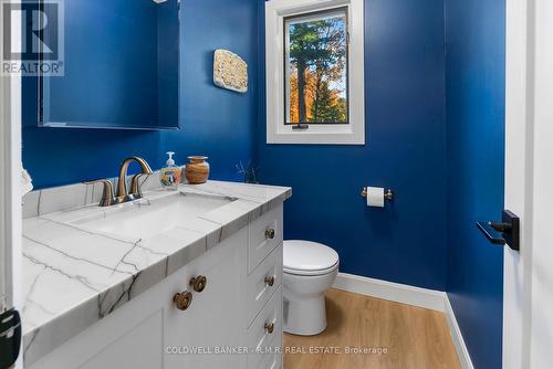 46 French Crescent, East Gwillimbury, ON - Indoor Photo Showing Bathroom