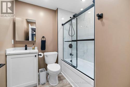 46 French Crescent, East Gwillimbury, ON - Indoor Photo Showing Bathroom