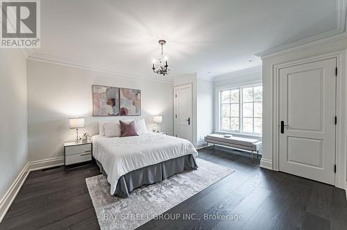 1227 Cleaver Drive, Oakville, ON - Indoor Photo Showing Bedroom