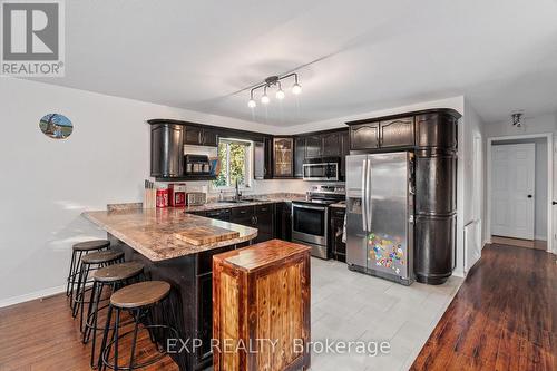 19 King Street N, South Huron (Crediton), ON - Indoor Photo Showing Kitchen