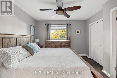 19 King Street N, South Huron (Crediton), ON - Indoor Photo Showing Bedroom