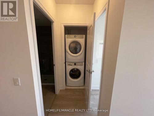 2410 - 36 Elm Drive W, Mississauga, ON - Indoor Photo Showing Laundry Room