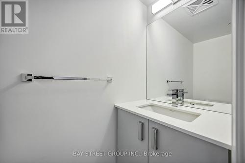 Th101 - 30 Gibbs Road, Toronto, ON - Indoor Photo Showing Bathroom