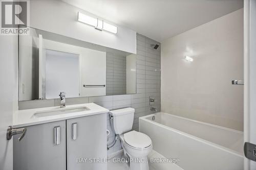 Th101 - 30 Gibbs Road, Toronto, ON - Indoor Photo Showing Bathroom