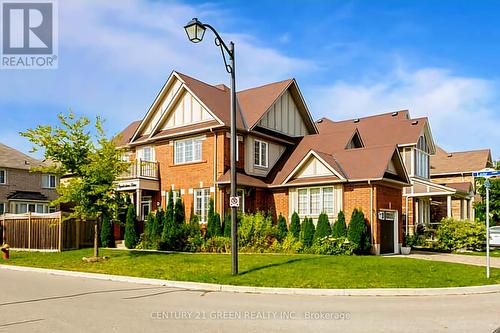 986 Syndenham Lane, Milton, ON - Outdoor With Facade