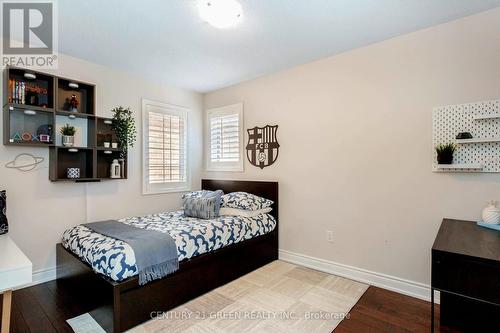 986 Syndenham Lane, Milton, ON - Indoor Photo Showing Bedroom