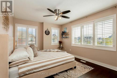 986 Syndenham Lane, Milton, ON - Indoor Photo Showing Bedroom