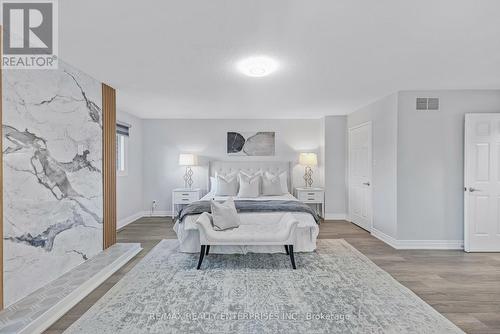 3821 Trelawny Circle, Mississauga, ON - Indoor Photo Showing Bedroom