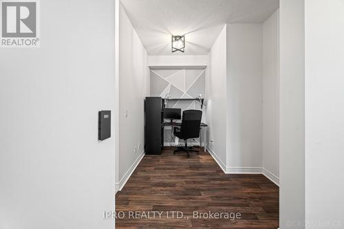 615 - 339 Rathburn Road W, Mississauga, ON - Indoor Photo Showing Other Room