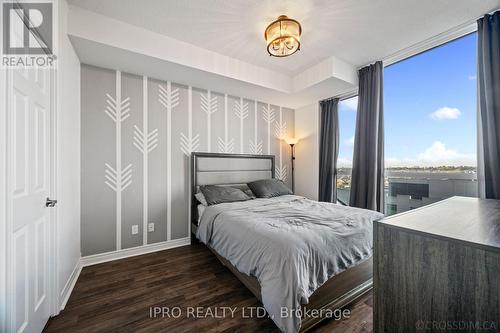 615 - 339 Rathburn Road W, Mississauga, ON - Indoor Photo Showing Bedroom