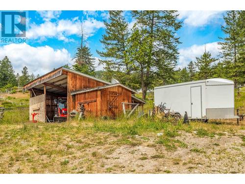 5308 Law Street, Peachland, BC - Outdoor