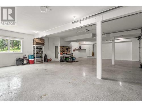 5308 Law Street, Peachland, BC - Indoor Photo Showing Garage