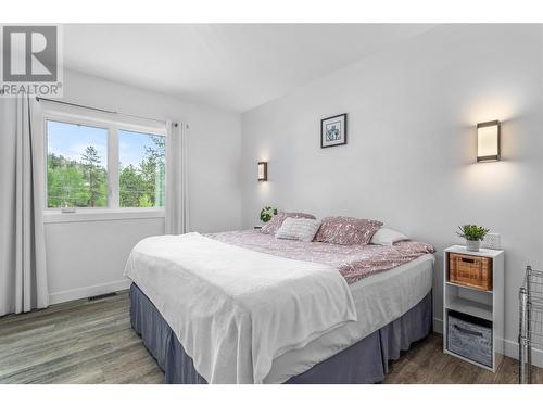 5308 Law Street, Peachland, BC - Indoor Photo Showing Bedroom