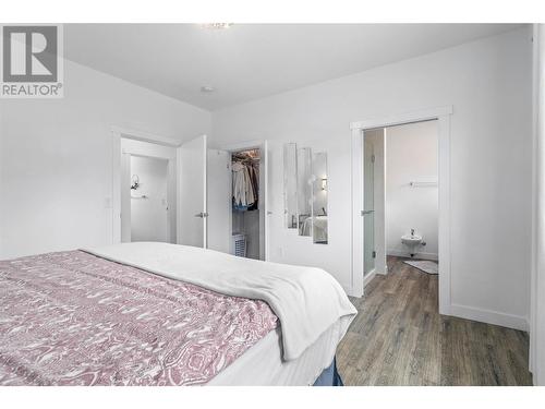 5308 Law Street, Peachland, BC - Indoor Photo Showing Bedroom