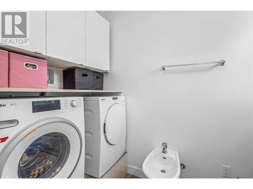 5308 Law Street, Peachland, BC - Indoor Photo Showing Laundry Room