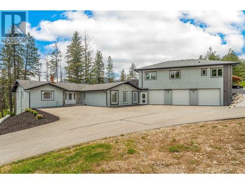 5308 Law Street, Peachland, BC - Outdoor