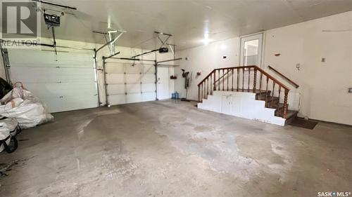 1409 3Rd Avenue, Edam, SK - Indoor Photo Showing Garage