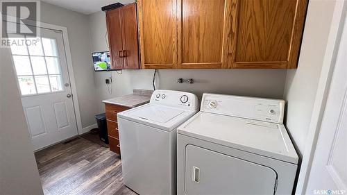 1409 3Rd Avenue, Edam, SK - Indoor Photo Showing Laundry Room