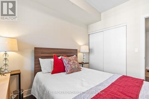 1012 - 48 Suncrest Boulevard, Markham, ON - Indoor Photo Showing Bedroom