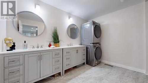 4800 Herald Road, East Gwillimbury, ON - Indoor Photo Showing Laundry Room