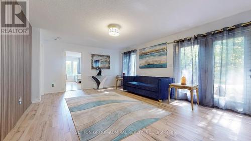 4800 Herald Road, East Gwillimbury, ON - Indoor Photo Showing Other Room