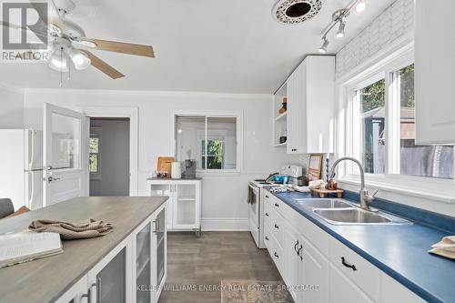 172 Front Street, Alnwick/Haldimand, ON - Indoor Photo Showing Kitchen With Double Sink