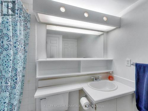 628 - 73 Mccaul Street, Toronto, ON - Indoor Photo Showing Bathroom