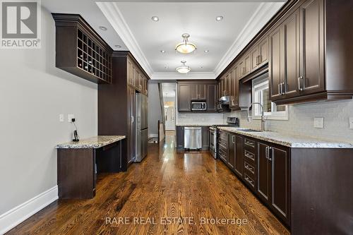 69 Robert Street, Toronto, ON - Indoor Photo Showing Kitchen With Upgraded Kitchen