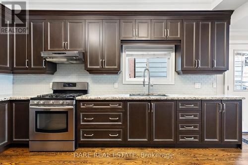 69 Robert Street, Toronto, ON - Indoor Photo Showing Kitchen With Upgraded Kitchen