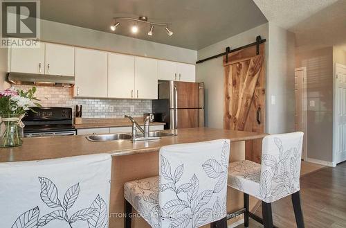 207 - 90 Aspen Springs Drive, Clarington, ON - Indoor Photo Showing Kitchen