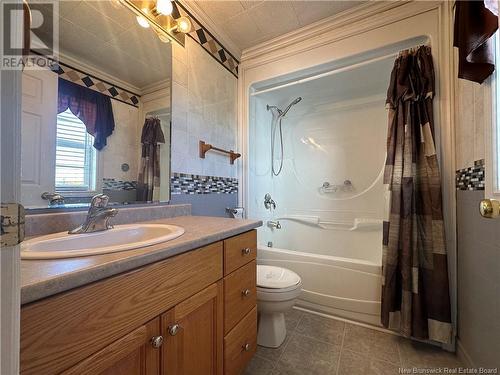 324 Irving Boulevard, Bouctouche, NB - Indoor Photo Showing Bathroom