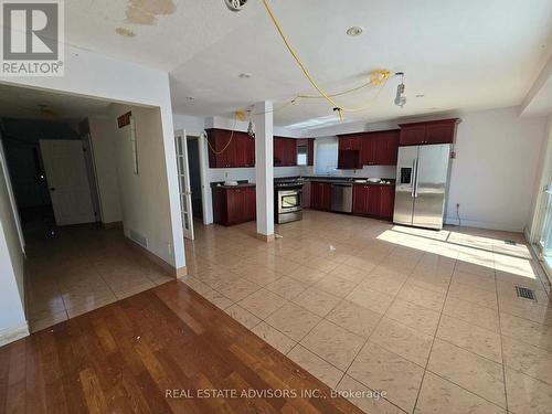 68 Finchley Circle, Markham, ON - Indoor Photo Showing Kitchen