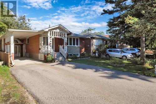 875 Hampton Crescent, Mississauga, ON - Outdoor With Facade