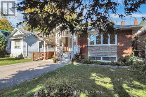 875 Hampton Crescent, Mississauga, ON - Outdoor With Facade