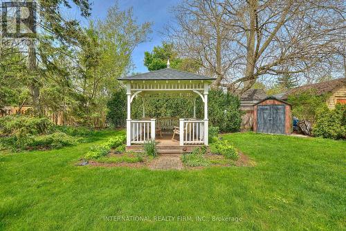 267 Davy Street, Niagara-On-The-Lake, ON - Outdoor With Backyard