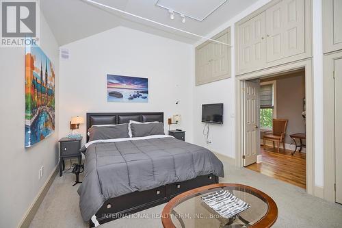 267 Davy Street, Niagara-On-The-Lake, ON - Indoor Photo Showing Bedroom