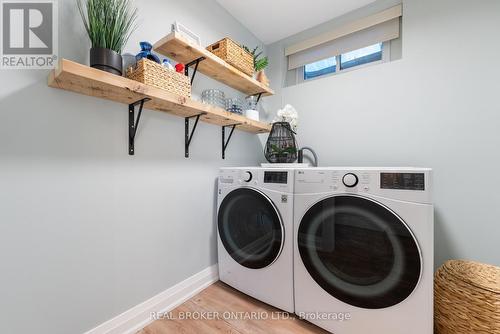 15 Grand Hill Drive, Kitchener, ON - Indoor Photo Showing Laundry Room