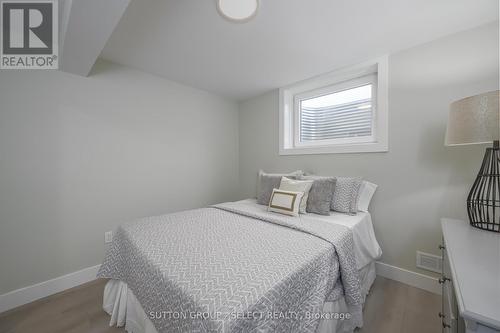 132 Crestview Drive, Middlesex Centre (Kilworth), ON - Indoor Photo Showing Bedroom